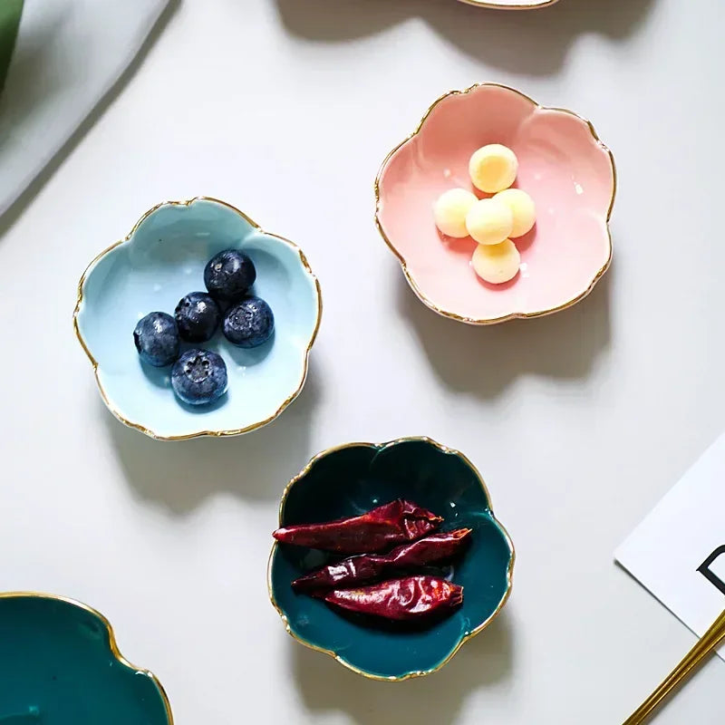 Japanese Style Ceramic Dish in Four Colors